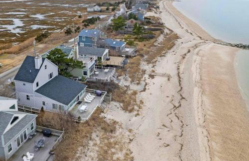 Soundview Beach House: 4BR,Panoramic Views 1.5hrsNYC - Foto 1