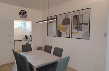 LA TERRAZZA - Very Quiet - Free park - 3 min from Varese center and lake - AIR Conditioning - Cycling friendly - Foto 9