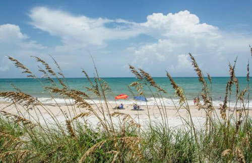 Beach Getaway - Private Heated Pool & 2 King Beds - Foto 35