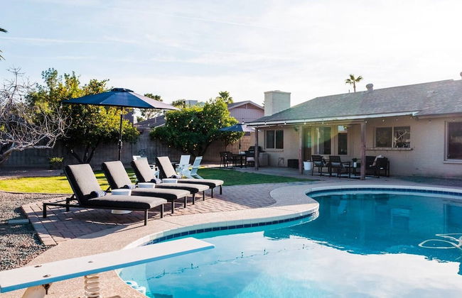 Perfect 4 Bdrm Home With Pool and Game Room! - Foto 24