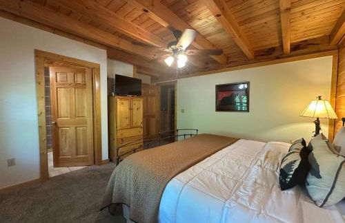 5 BDR for 20 with Hot Tub Pool Table & Lake View - Foto 15