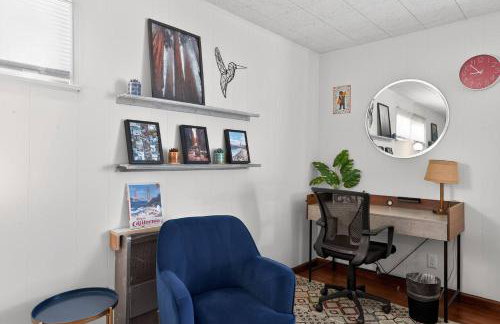 Relaxing 4 bedroom - Full Kitchen & Dining - BART - Photo 16