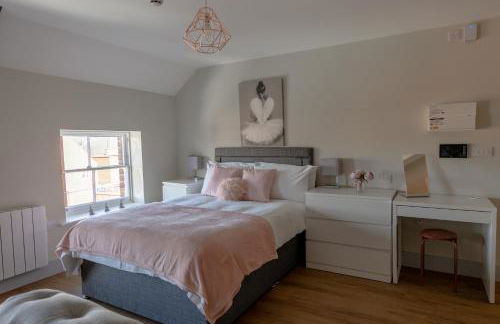 Hereford City Centre - Apartment 9, Isabella House - Modern Apartment In The Heart of The City - Sleeps 4 Guests - Hosted by RENTMYHOUSE - Photo 16