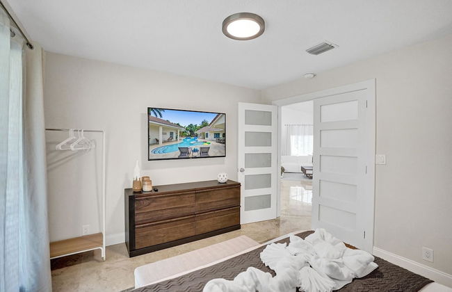 The Grand Luxe 8BR Villa w Pool and Basketball - Foto 15