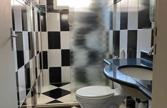 Apto na Enseada a 50 metros da praia - Foto 13