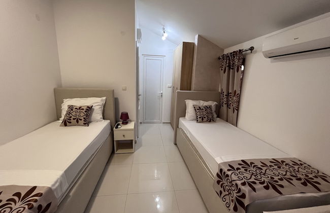 Pearl Apartments - Photo 9