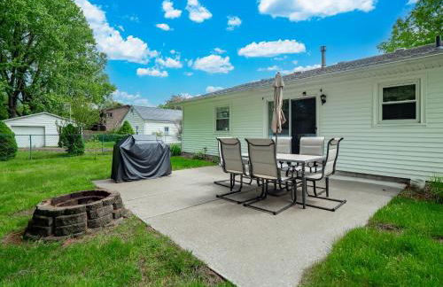 Beautiful Ranch with Outdoor Patio and Room for 6 - Photo 17