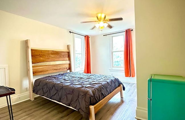 Franklin Fab Gallery House - Photo 11