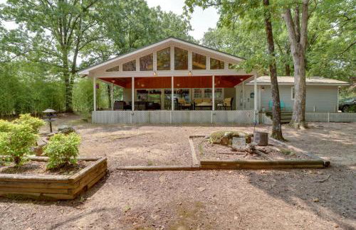Arkansas Vacation Rental on Greers Ferry Lake! - Photo 23