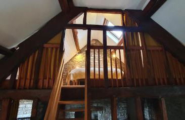 The Hayloft at Cwmffrwd Farm - Photo 7