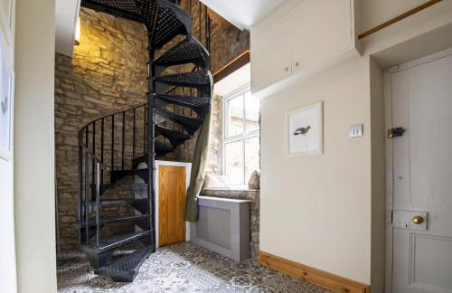 Askrigg Chapel - Photo 36