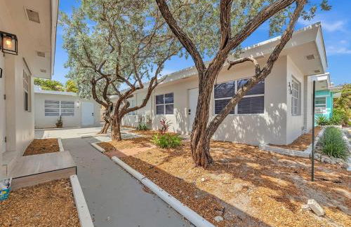 The Shell on Walnut Studio Hollywood Beach Free Parking - Photo 9