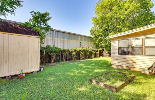 Spacious Downtown Montgomery Home with Yard, Patio! - Foto 33