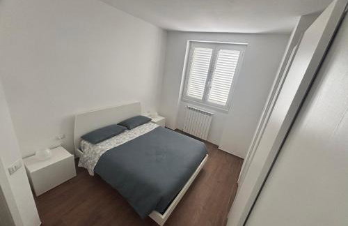 Grazioso appartamento Peschiera Borromeo a 10 minuti in auto da Milano, aeroporto Linate e ospedale Cardiologico e di San Donato - Photo 10