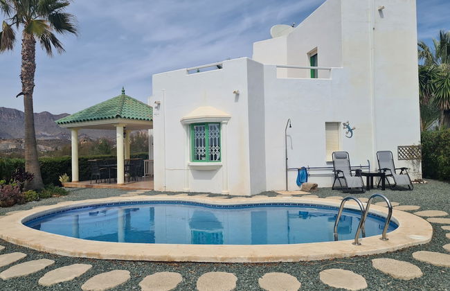 Les Cactus Remarkable 7 bed Villa - Private Pool - Photo 17