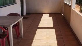 Casinha branca com piscina - Foto 4