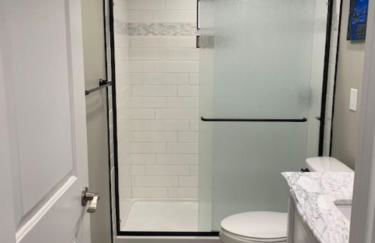 Updated Spacious Home & Hot Tub - Foto 38