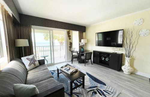 Amazing Waterfront Views Resort, Enjoy Heated Pool & Sunset! - Photo 32