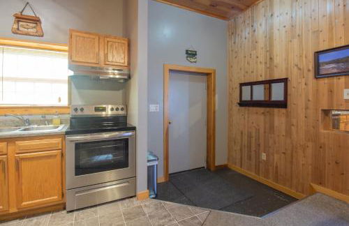 Stay In Ohiopyle - closest place to the GAP trail in Ohiopyle, PA, Hot Tub - Foto 22