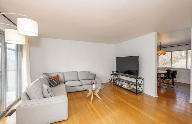 Top Notch City Escape w King Bed - Foto 21