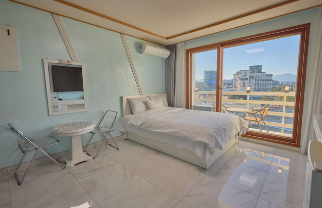 Elmar Condotel - Photo 23