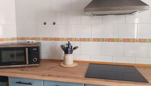 Casa con patio a 5 min de la playa - El Palo - Photo 5, stove