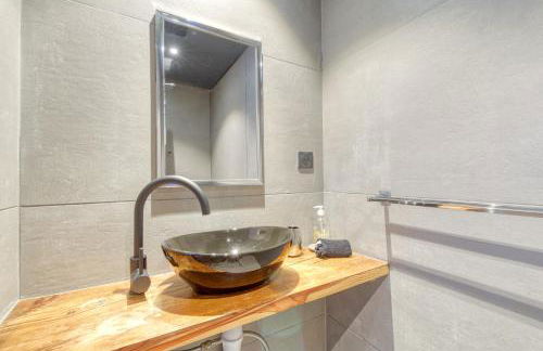 A 2 min du télécabine Chalet de charme 4 étoiles - Foto 11