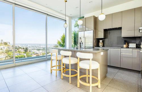 Hillside 4B Villa w Infinity Pool City Views - Foto 14