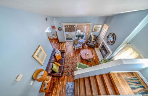 Succulents and Seashells - Coastal Paradise by Beach - Foto 24