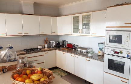 Leiria Fatima Nazaré 3 Bedroom House - Photo 9