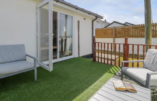 Sea Breeze - Photo 21