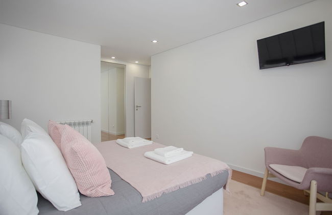 Liiiving - Luxury River View Apartment III - Photo 6