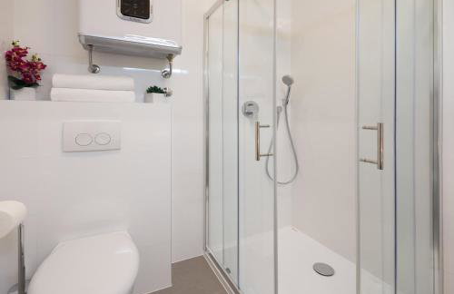 Bepo Apartment with Balcony - FREE PARKING - Photo 14