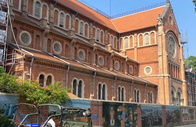 Ho Chi Minh City Iconic & Local Hidden gems by Scooter - Photo 5