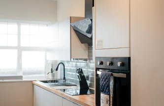 Stunning 2 Bedroom Sea View Apartment With Parking - Foto 23