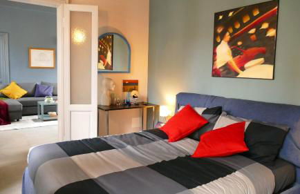 Casa25- Convenient location to Miland Centre & Como Lake! - Photo 4