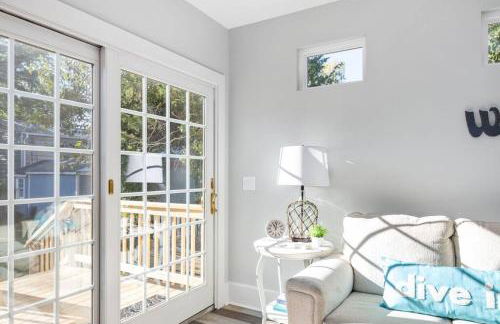 The Lyellton House: Water View, Steps from Beach - Foto 27