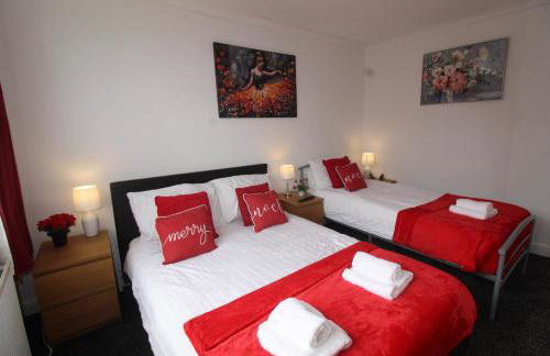 High Street House Thurnscoe by Smart Corporate Stays - Photo 35