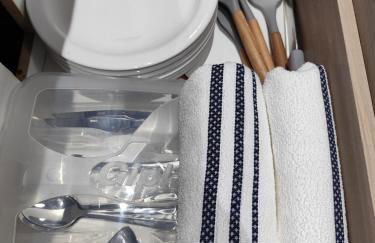 Flat Praia 2 Quartos 400m Praia do Forte dentro do polo Gastronômico da Passagem Cabo Frio - Photo 2