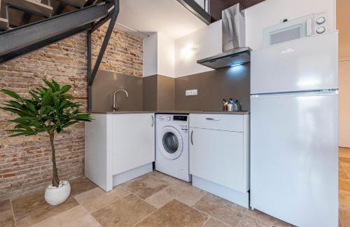 Atico duplex con Barbacoa y Terraza en Barri Port Maritim - Foto 9