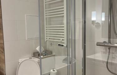 Arc 1950 Ski in Ski out and Spa- Newly refurbished 153 Sources De Marie- 2 bedroom , 2 bathroom-Sleeps 4-6, Mont Blanc view from every window, Free WiFi - Foto 21