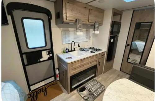 Jeff & Toya Cozy RV - Foto 3