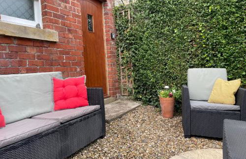 Hideaway between Coast and Moors in a beautiful Village apartment - Photo 20