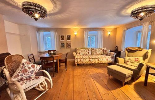 Forsthaus Bergfrieden am Kloster Sankt Marienthal - Foto 1