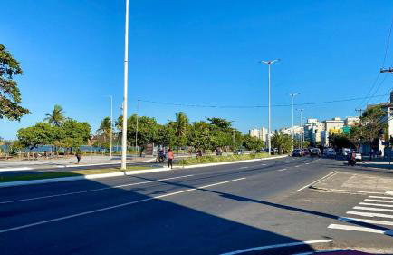 Flat confortável, a 200 metros da praia com estacionamento - Foto 32