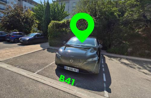 Moderne et Cosy T2 - Parking & Clim & Piscine & Balcon - LYON 25 min - Foto 27