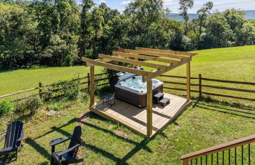 Mountain Escape on 6 acres w Hot Tub & Privacy - Foto 61