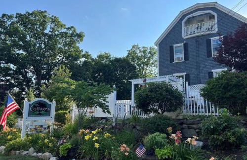 Main House - 3 Story 5 Bed 3 Bath Private Deck Courtyard Pet Friendly fee applies - Photo 40