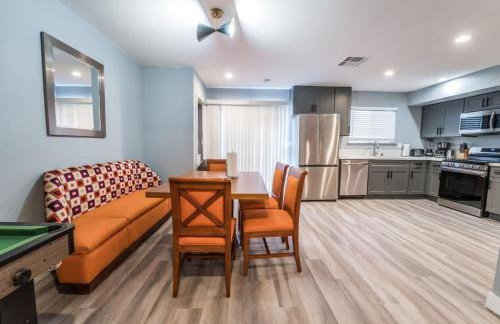 Luxury Living Just Steps from the Strip - Foto 12