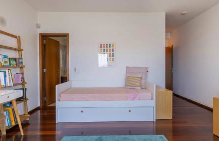 Estoril Oceanview Villa - Photo 25